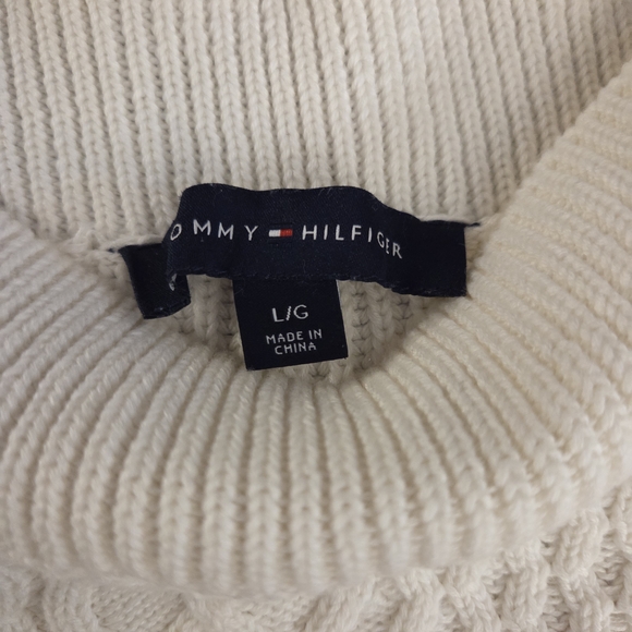 Tommy Hilfiger Cream and Gray Striped Sweater - Picture 6 of 9